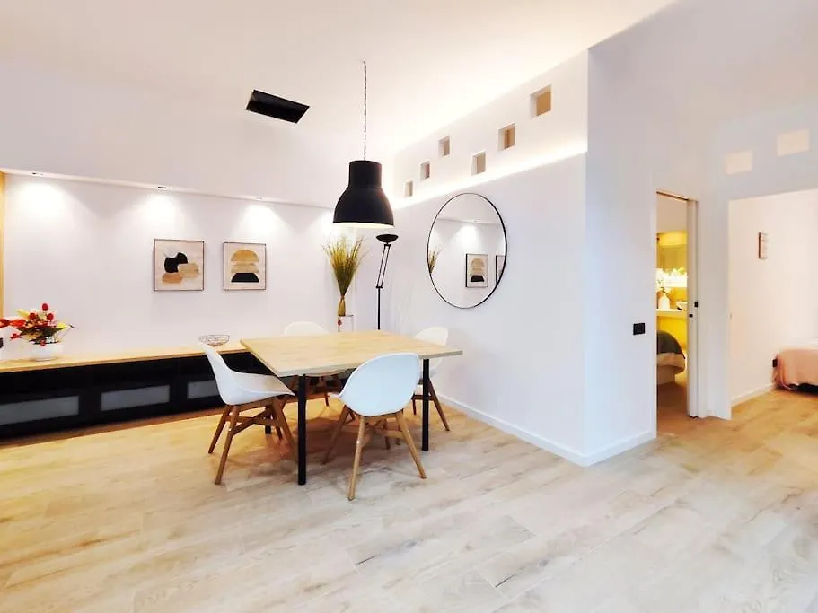 Increible Apartamento De Lujo En טראסה 0*,